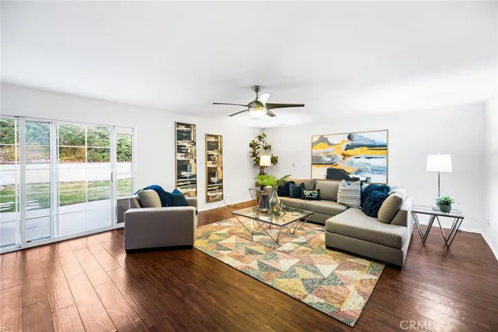 3940 Declaration Avenue, Calabasas, California 91302