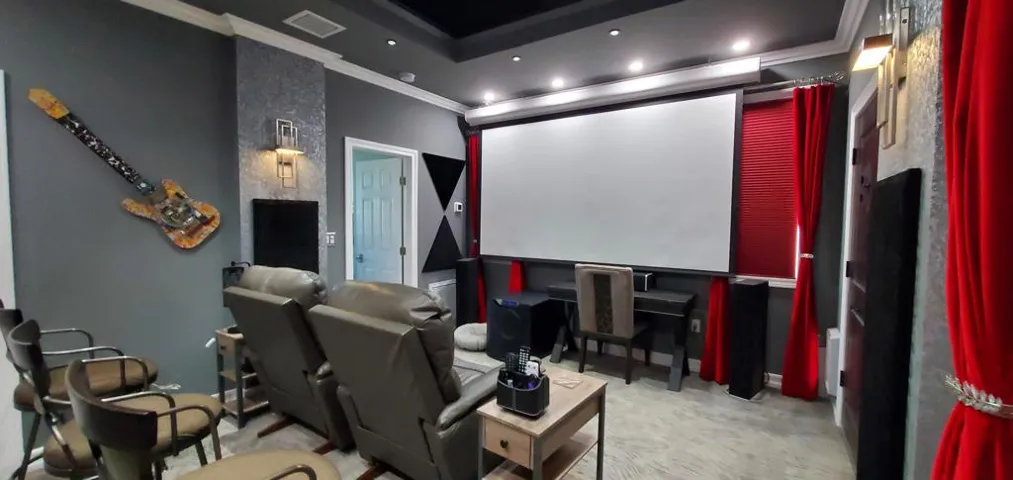 Casita Home Theater