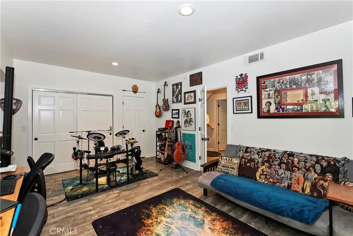 32758 Badger Lane, Arrowbear, California 92382