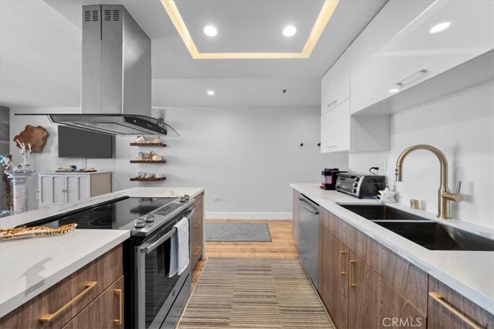 615 Esplanade Unit 508, Redondo Beach, California 90277