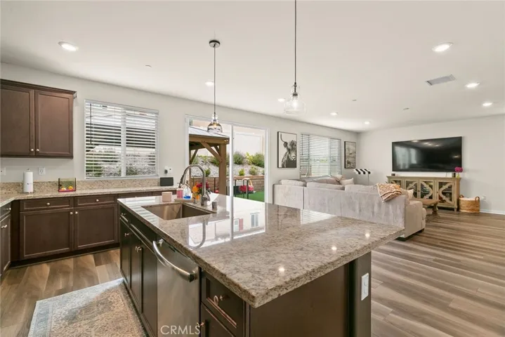 KITCHEN and FAMILY ROOM