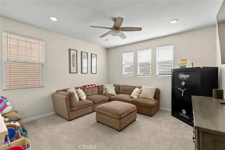 UPSTAIRS LOFT