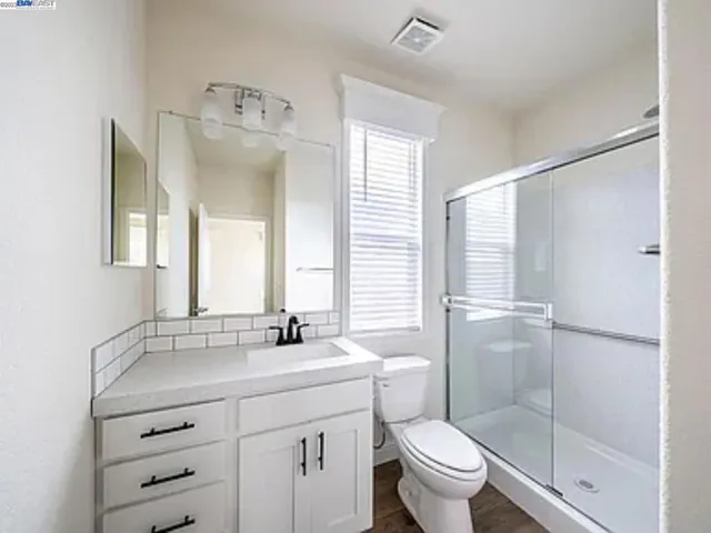 145 Larkspur Dr, Santa Rosa, California 95409