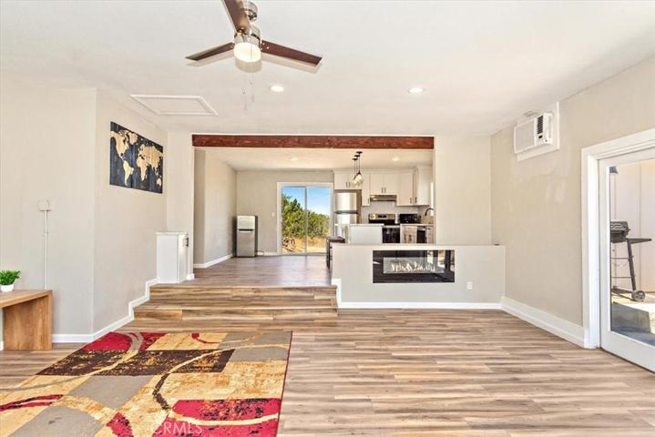 10011 Desert View Rd, Pinon Hills, California 92372