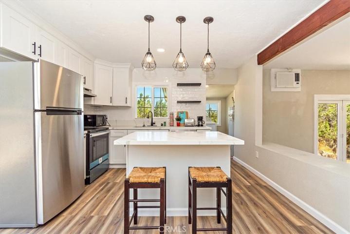 10011 Desert View Rd, Pinon Hills, California 92372