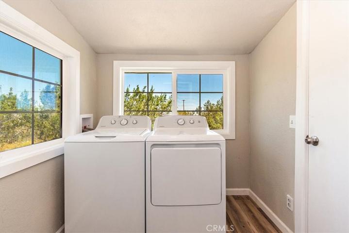 10011 Desert View Rd, Pinon Hills, California 92372