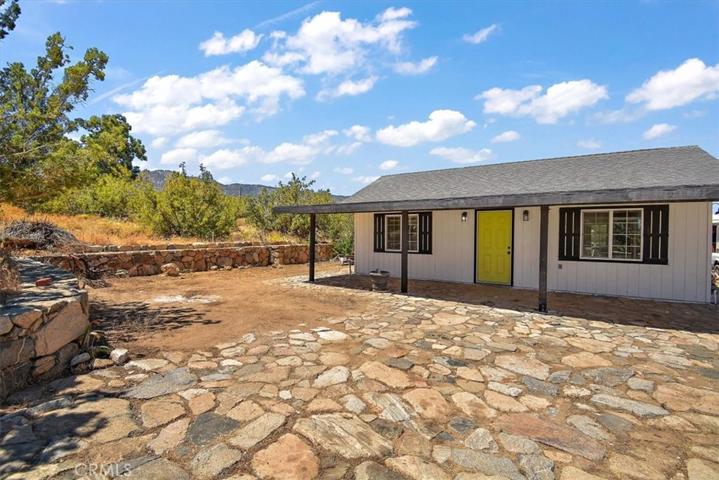 10011 Desert View Rd, Pinon Hills, California 92372