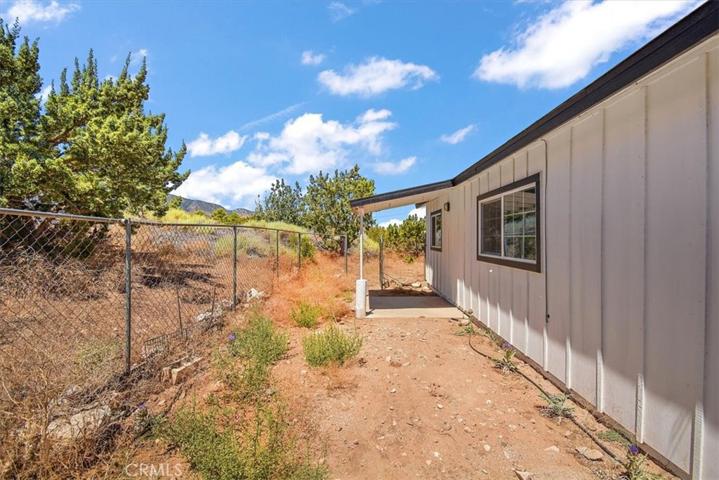 10011 Desert View Rd, Pinon Hills, California 92372