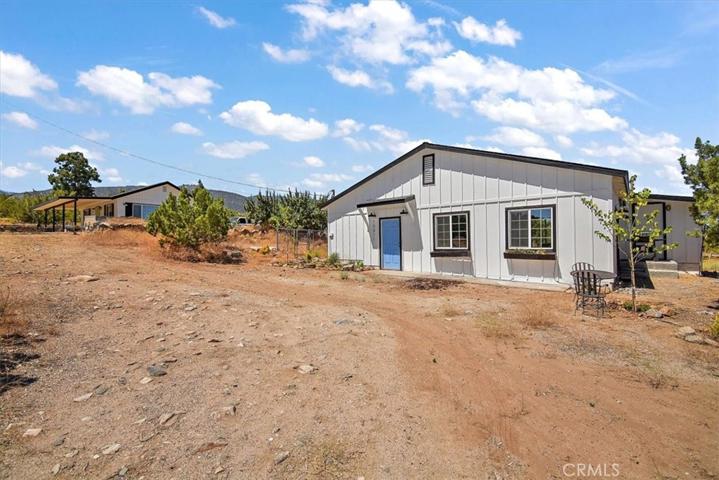 10011 Desert View Rd, Pinon Hills, California 92372