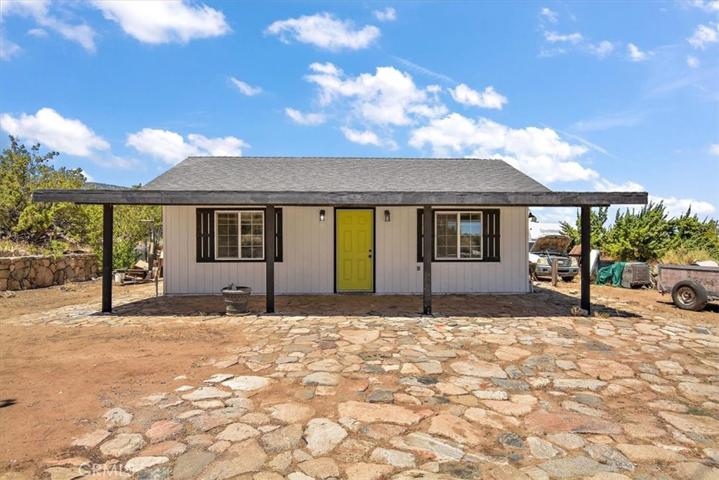 10011 Desert View Rd, Pinon Hills, California 92372