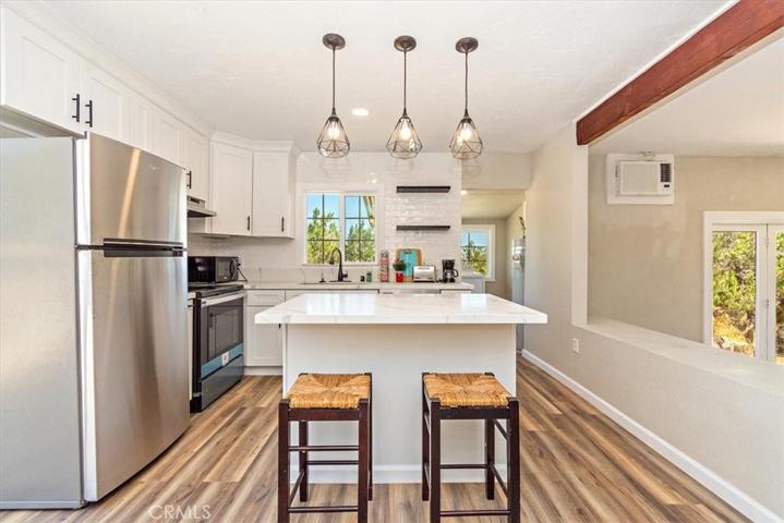 10011 Desert View Rd, Pinon Hills, California 92372