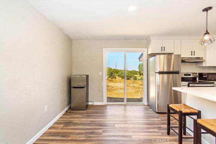 10011 Desert View Rd, Pinon Hills, California 92372