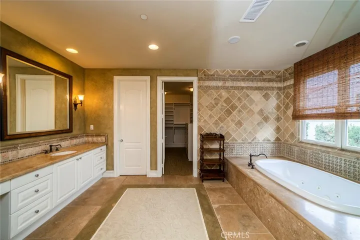 25 Vista Tramonto, Newport Coast, California 92657
