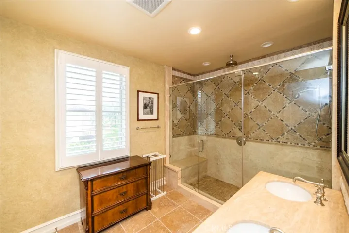 25 Vista Tramonto, Newport Coast, California 92657