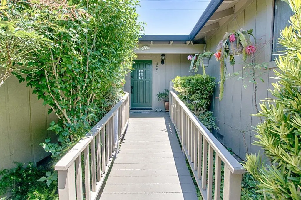 3000 Crystal Heights Drive, Soquel, California 95073 home-pic-3