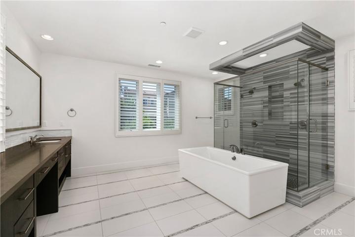 128 Iron Gate, Irvine, California 92618