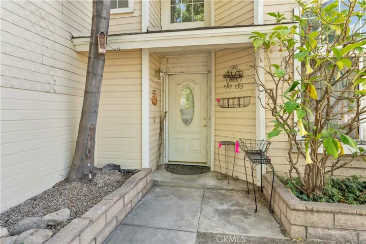 8011 Kenton Court, Highland, California 92346