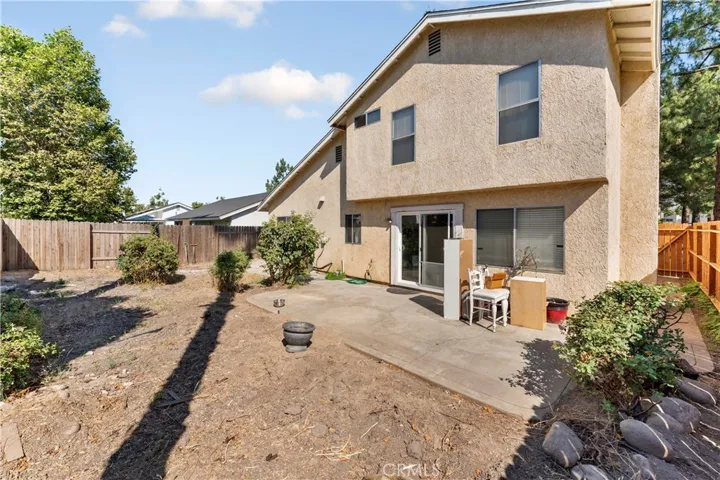 8011 Kenton Court, Highland, California 92346