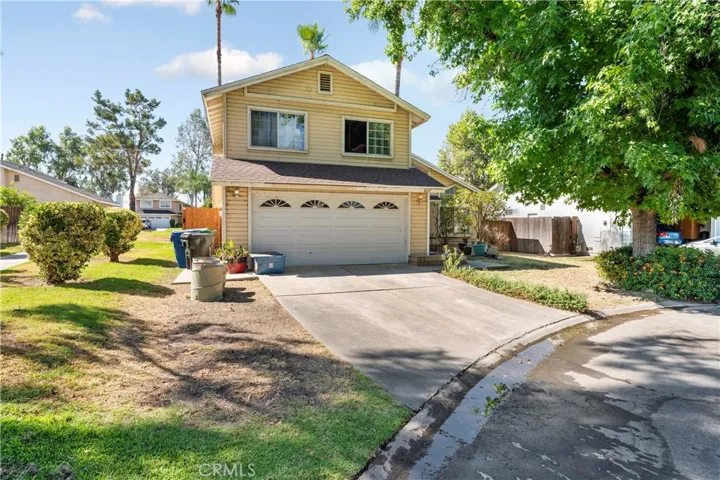 8011 Kenton Court, Highland, California 92346