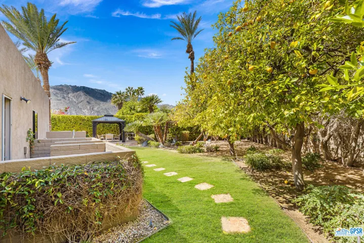 1150 E Paseo El Mirador, Palm Springs, California 92262