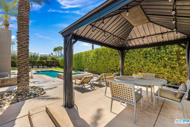 1150 E Paseo El Mirador, Palm Springs, California 92262