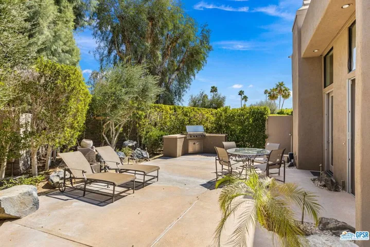 1150 E Paseo El Mirador, Palm Springs, California 92262