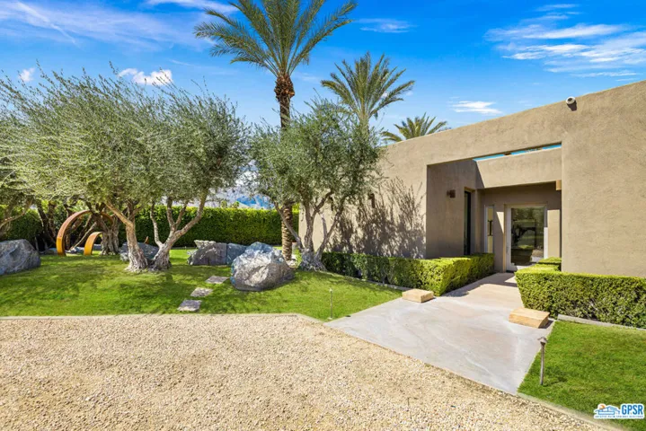 1150 E Paseo El Mirador, Palm Springs, California 92262