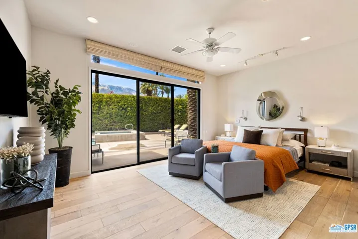 1150 E Paseo El Mirador, Palm Springs, California 92262