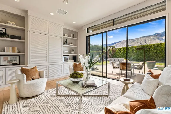 1150 E Paseo El Mirador, Palm Springs, California 92262