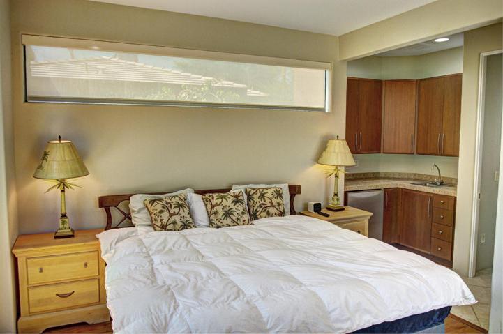 Casita - Large Suite w/Kitchenette