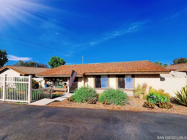 8122 Paradise Valley Ct, Spring Valley, California 91977