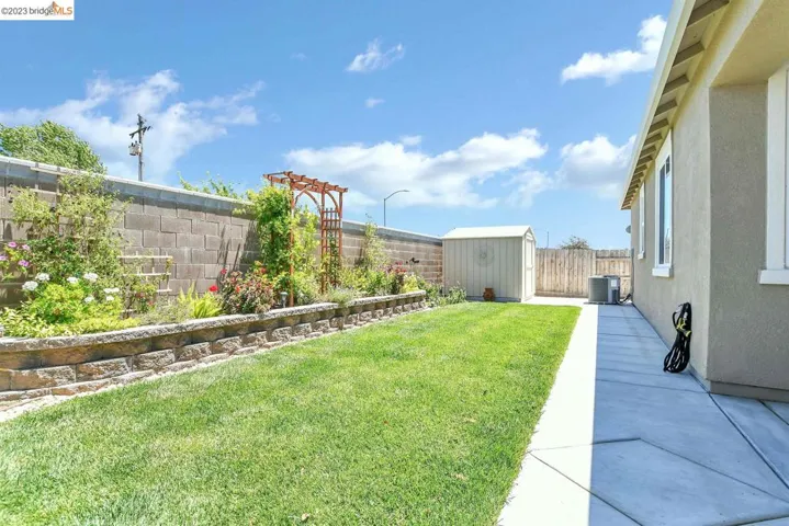 2210 Stars Dr, Rio Vista, California 94571