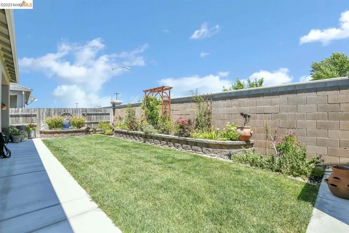 2210 Stars Dr, Rio Vista, California 94571