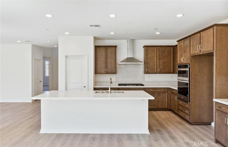 4563 Highland Avenue, Perris, California 92571
