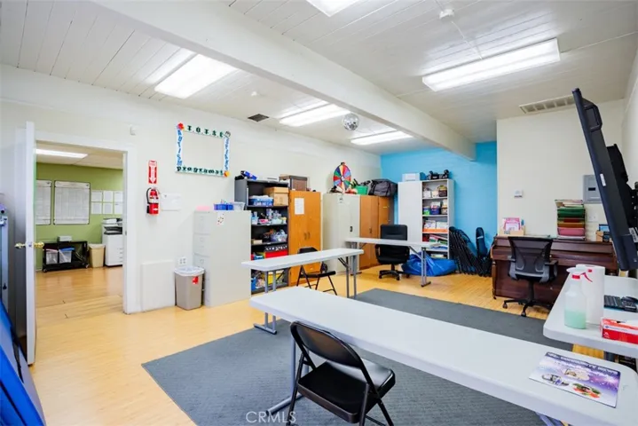 370 W Sierra Madre Boulevard, Sierra Madre, California 91024