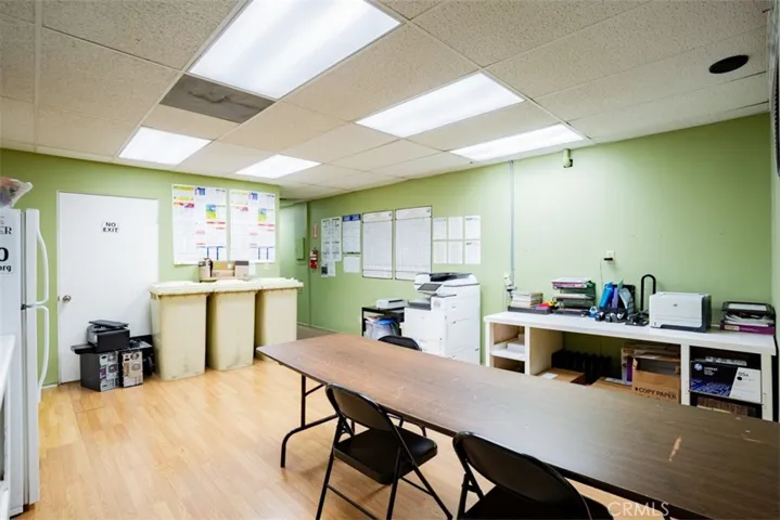370 W Sierra Madre Boulevard, Sierra Madre, California 91024