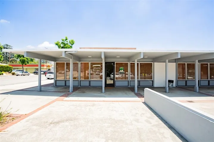 370 W Sierra Madre Boulevard, Sierra Madre, California 91024