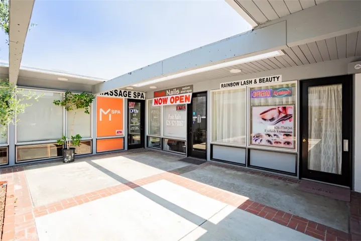 370 W Sierra Madre Boulevard, Sierra Madre, California 91024