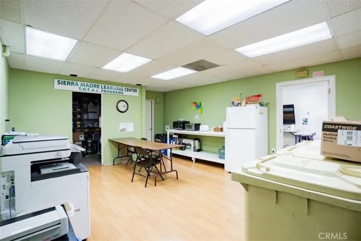 370 W Sierra Madre Boulevard, Sierra Madre, California 91024