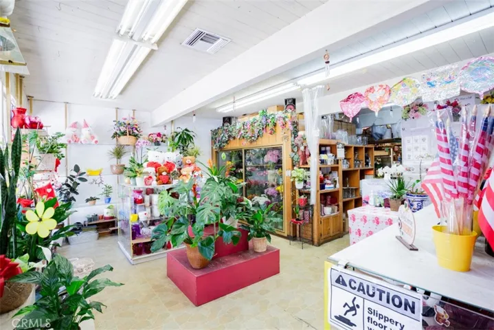 370 W Sierra Madre Boulevard, Sierra Madre, California 91024