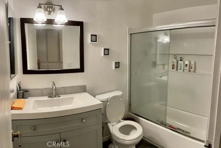 1077 Clark Street, Riverside, California 92501
