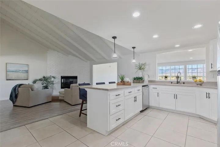 11046 E Avenue R12, Littlerock, California 93543