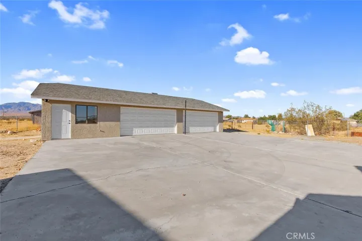 11046 E Avenue R12, Littlerock, California 93543