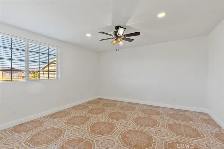 11046 E Avenue R12, Littlerock, California 93543