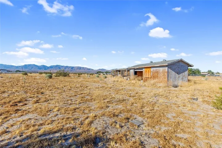 11046 E Avenue R12, Littlerock, California 93543