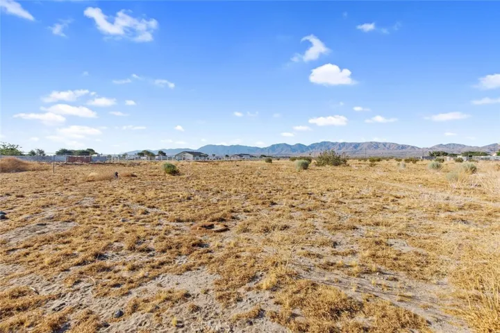 11046 E Avenue R12, Littlerock, California 93543