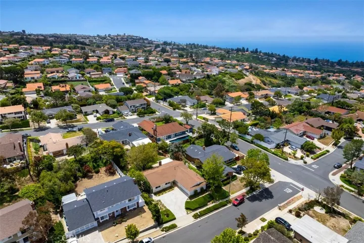 28846 Cedarbluff Drive, Rancho Palos Verdes, California 90275