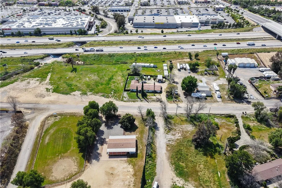 25189 Monroe Avenue, Murrieta, California 92562 — photo 4