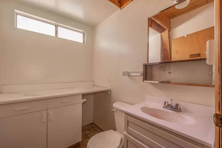 1stbathroom-1