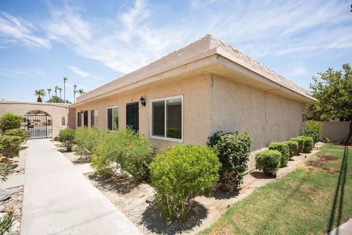 801 E Vista Chino 2, Palm Springs, California 92262